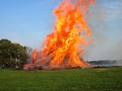 Osterfeuer in Marl photo