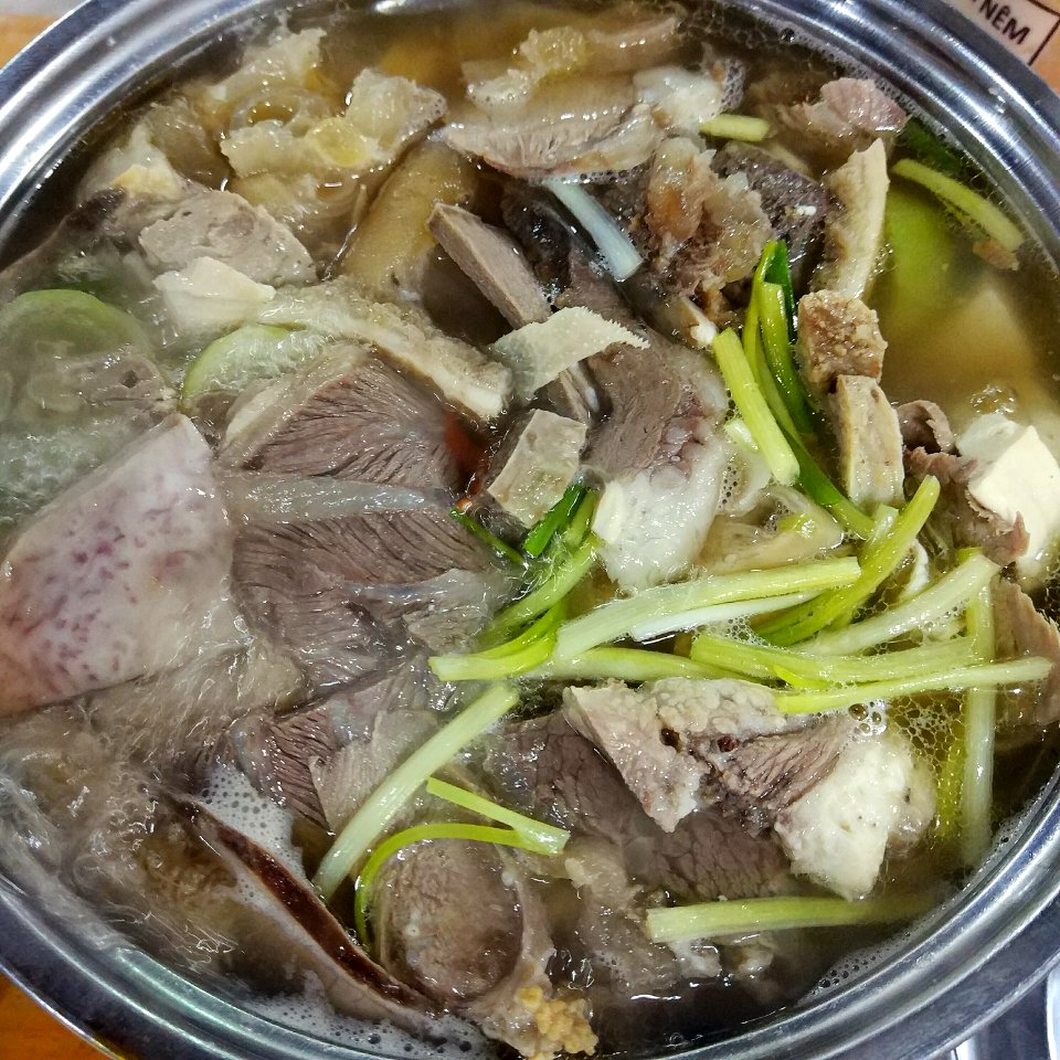 lẩu lòng bò quán đức hiến #levanluong #dist7 cow organs hotpot
