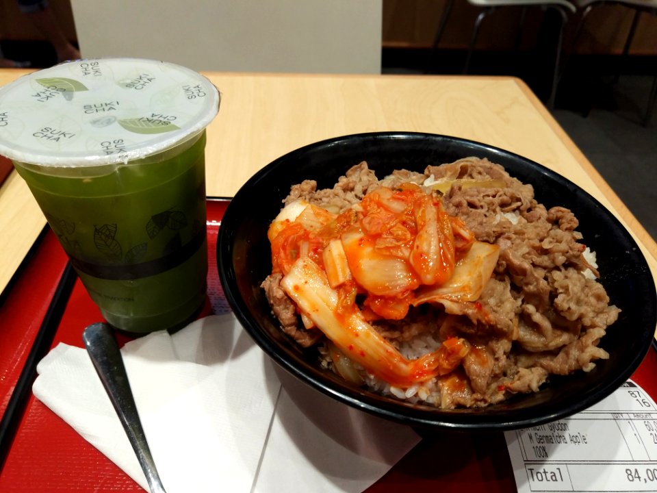 cơm gyudon kim chi genmaicha apple sukiya
