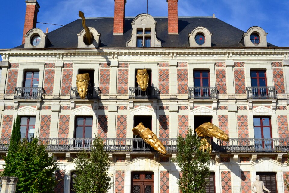 Window brick house blois