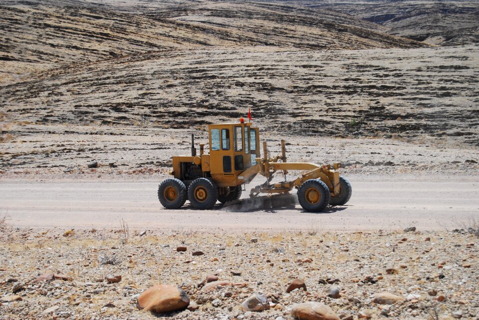 Construction machine work machine technology