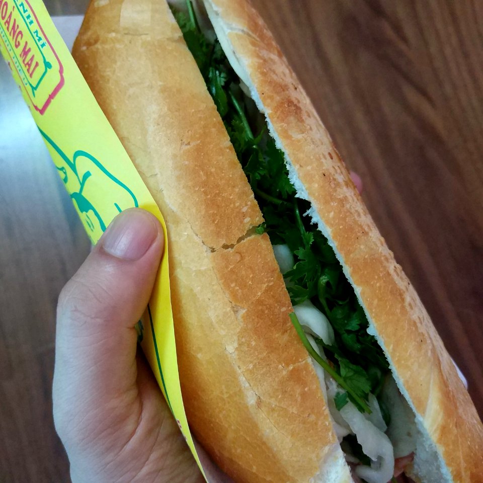bánh mỳ hà nội vietnamese sandwich