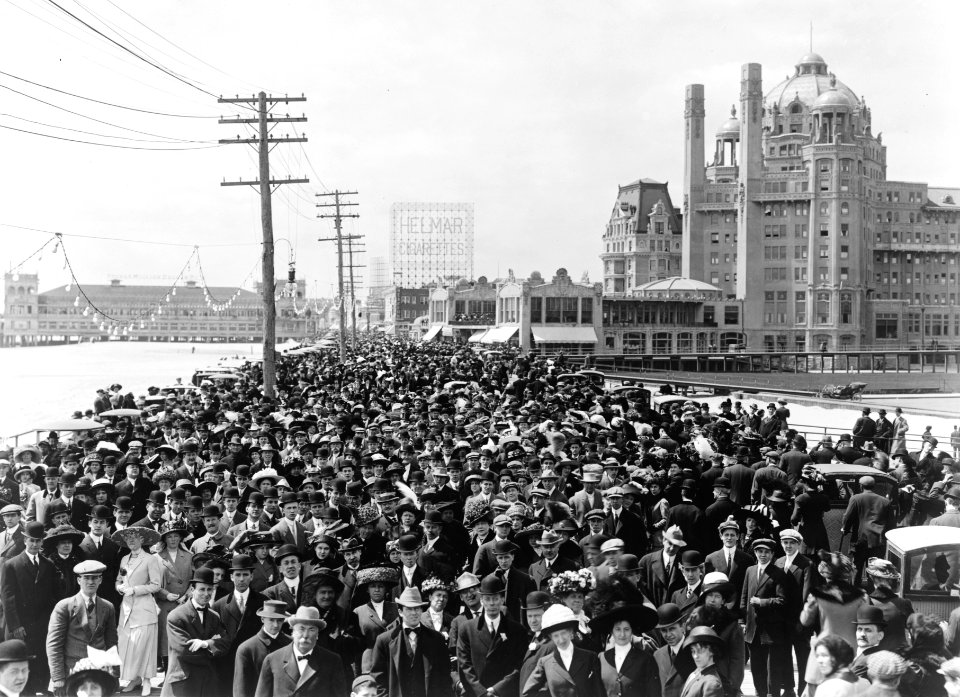 Easter Parade on the Boardwalk, Atlantic City, 1911 photo