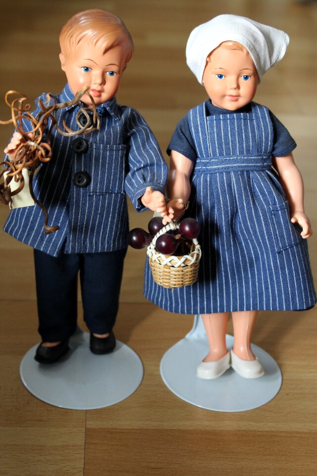 Males children girl