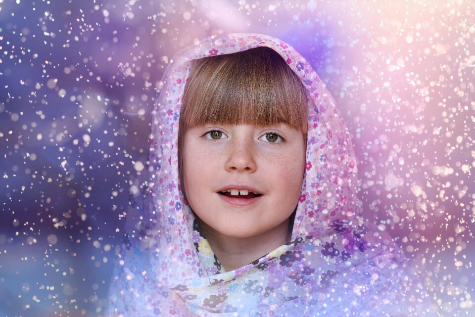 Face headwear snowflakes