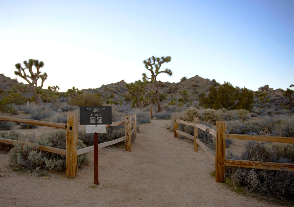 West Side Loop Trail Sign