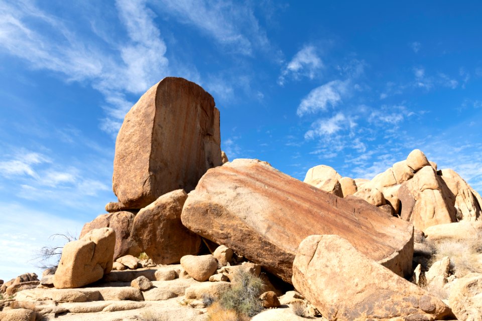 Rock formation on Mastodon Peak Trail