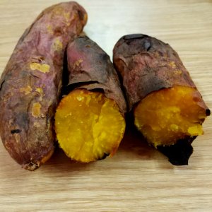 khoai lang nướng baked sweet potatos