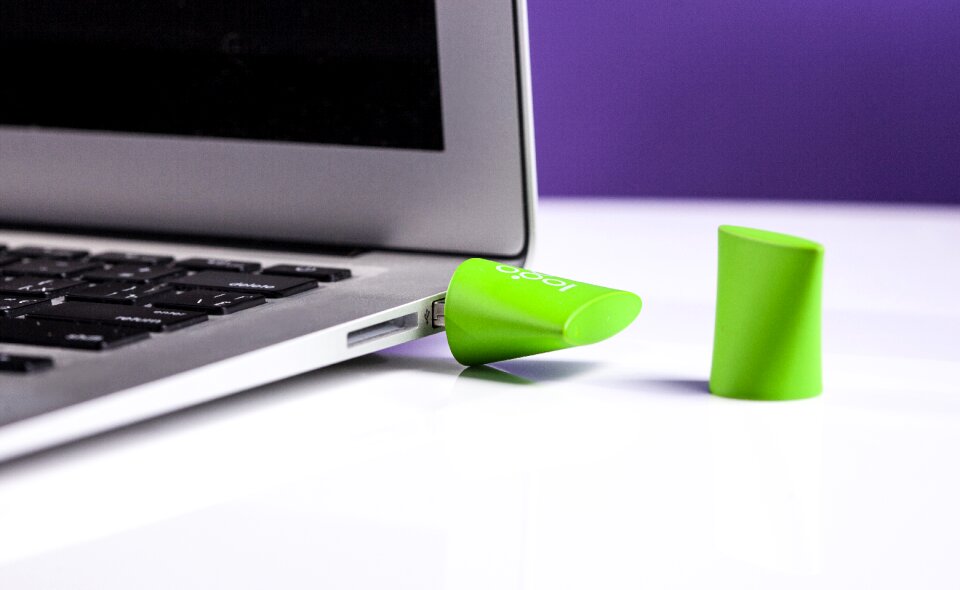 Promo items promotional gifts aiia promo gifts