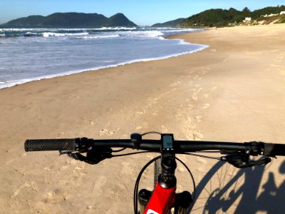 Pedalando pela urbe.