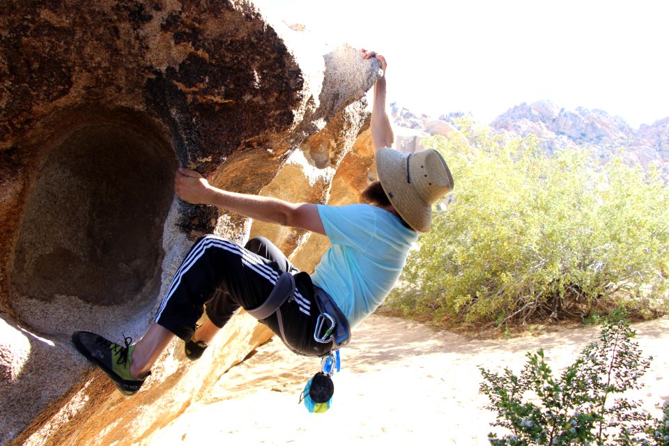 Bouldering in Joshua Tree