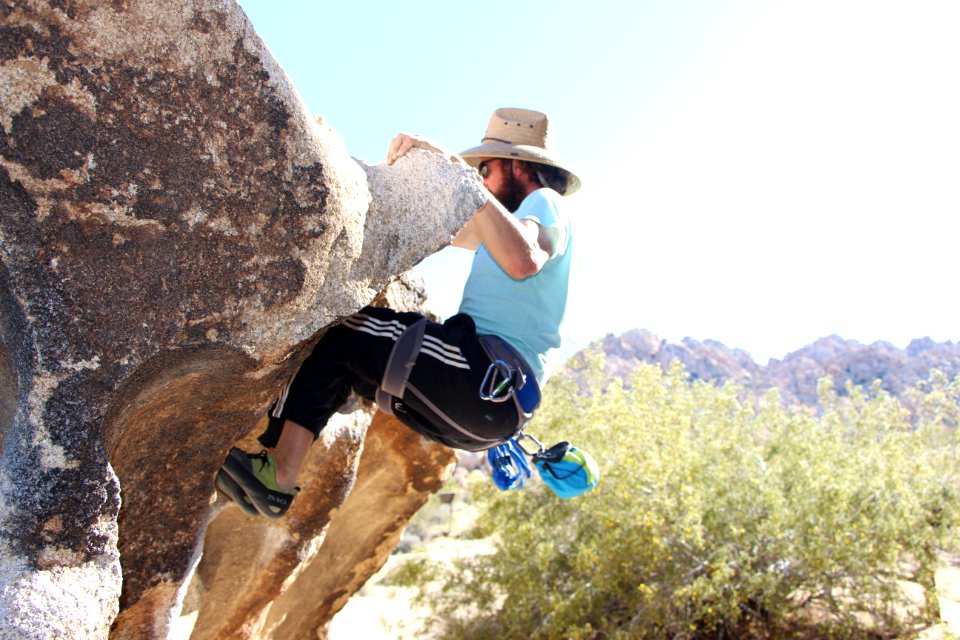 Bouldering in Joshua Tree