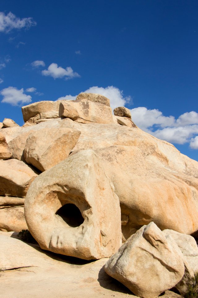 Hidden Valley Campground; petroglyph site