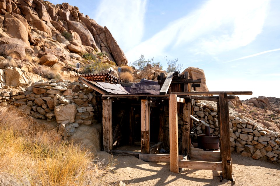 Mastodon Mine structures
