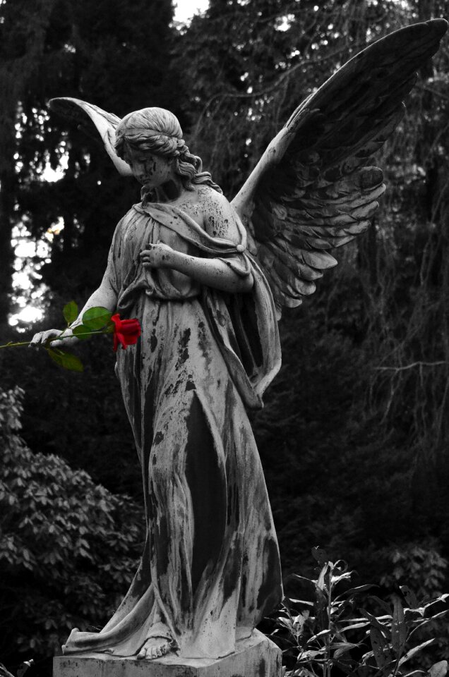 Cemetery monument faith