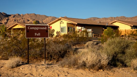 Campground Full Sign at the Indian Cove Ranger Station