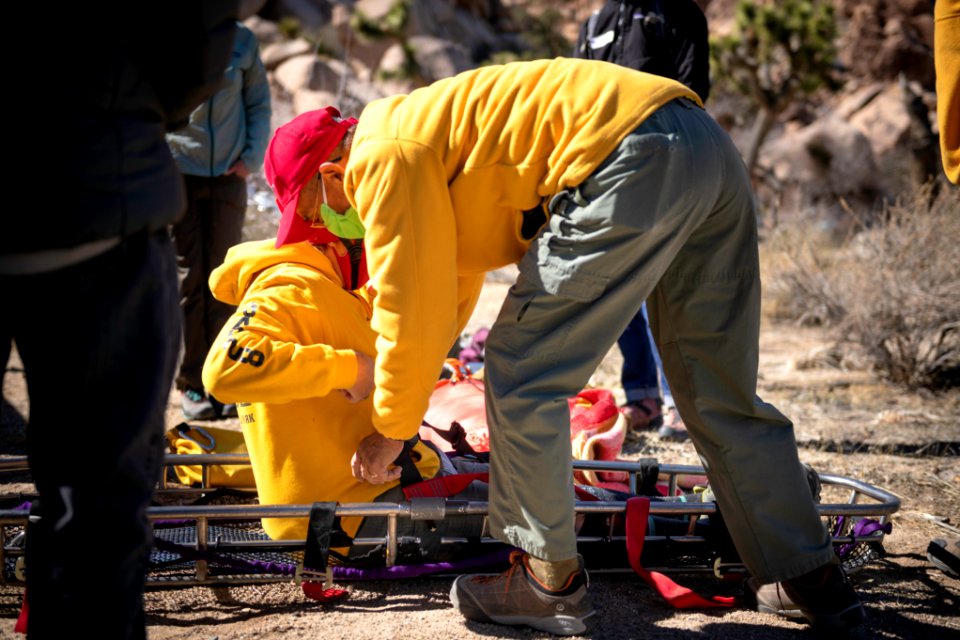 Joshua Tree Search and Rescue team members training on litter carries