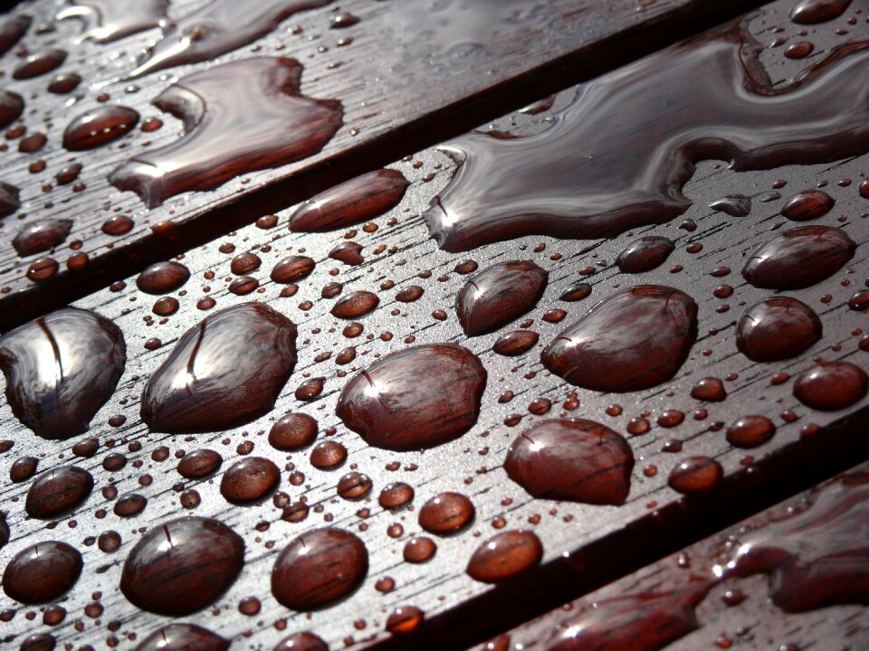 Droplets texture wooden