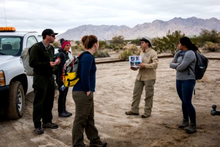 Geoscientist-In-Parks on Fossil Chat with park staff