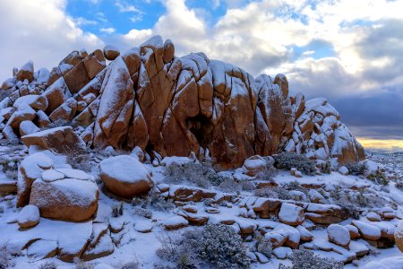 Criss-Cross Rock at Jumbo Rocks and Snow photo