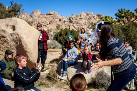 Artist in Residence Juniper Harrower with field trip photo