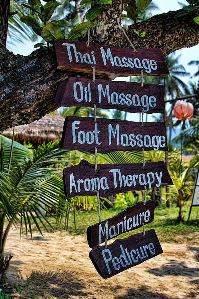 Massage sign palm