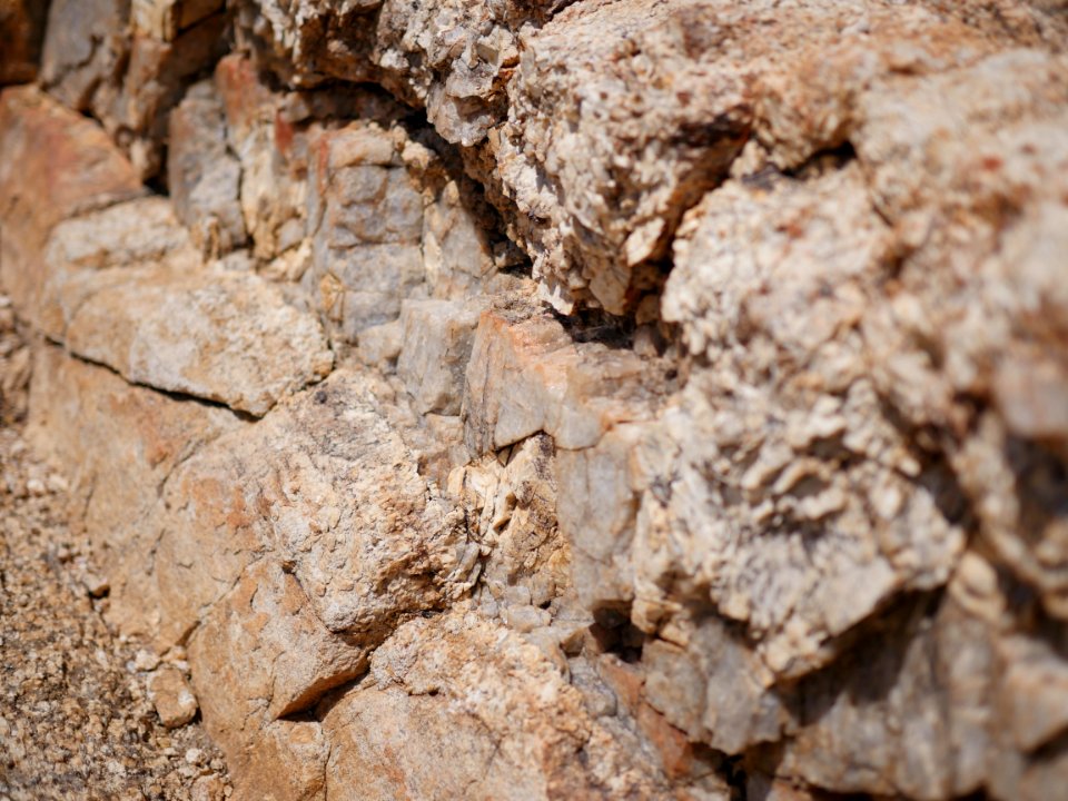 Geologic formations at Skull Rock