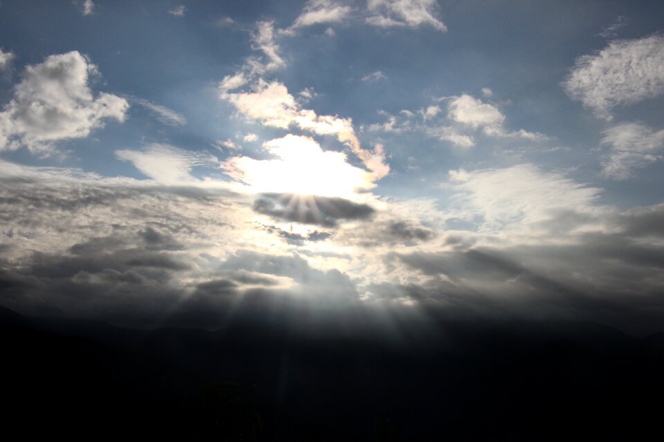 White cloud blue sky backlighting