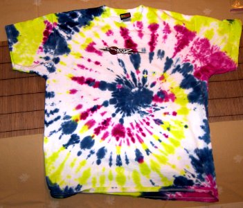 Twist tie dye photo