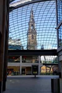 Tour de Yorkshire 2016 - Leeds' posh new shopping centre