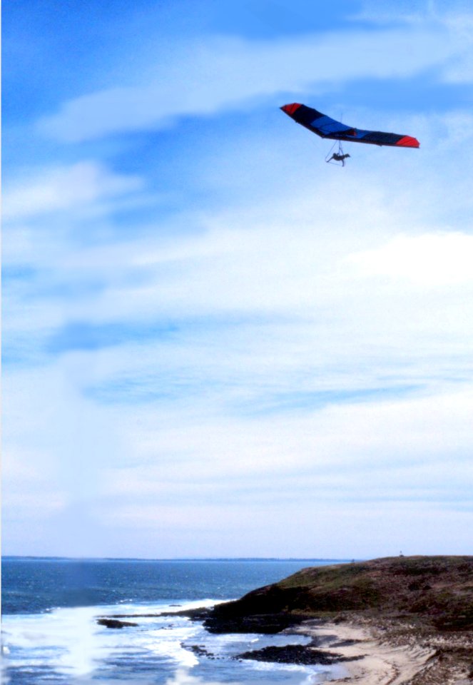 flying my skydart at cowrie beach.....phillip island..