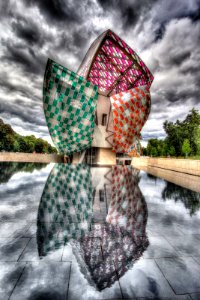 Louis Vuitton Foundation photo