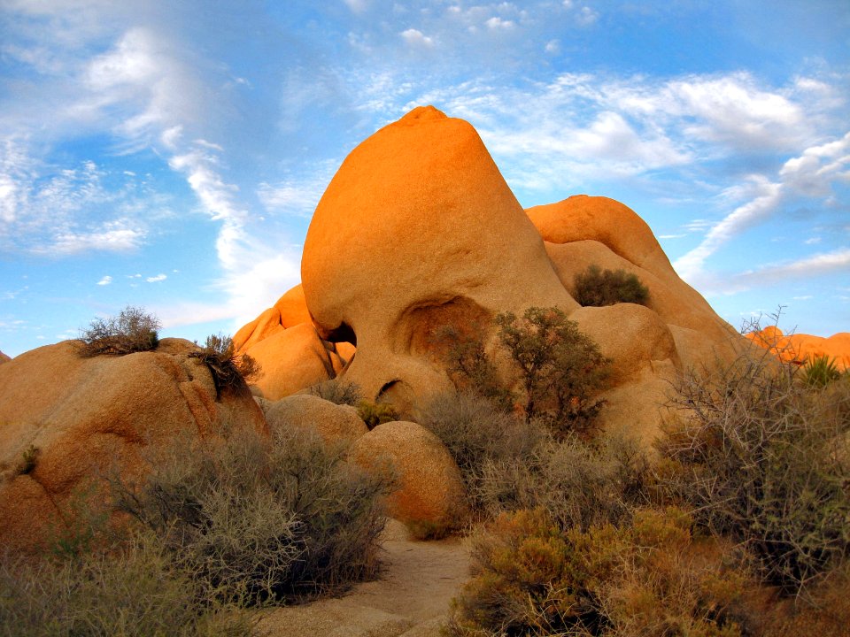 Skull Rock photo