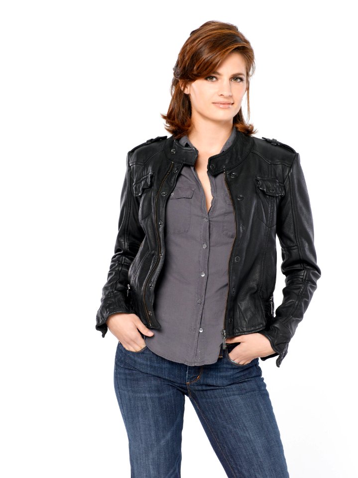 Castle Season 2 Stana Katic 20090819 16