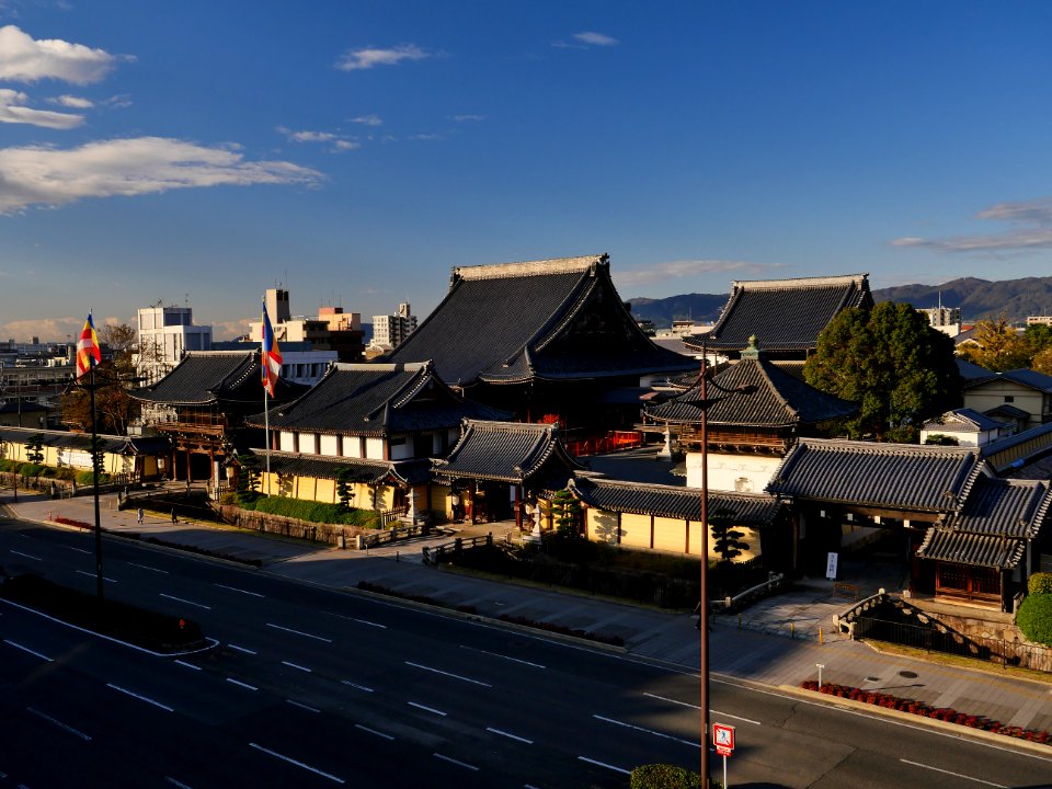 興正寺 Kitakoji Gate