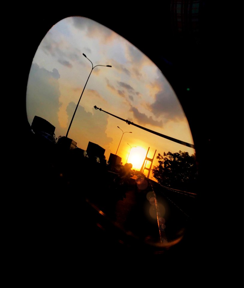 Chiều tà một góc xa xôi của sài gòn..!