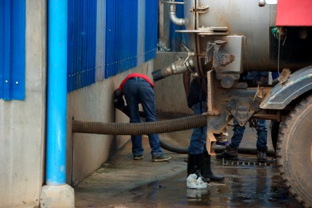 Disposal of faecal sludge