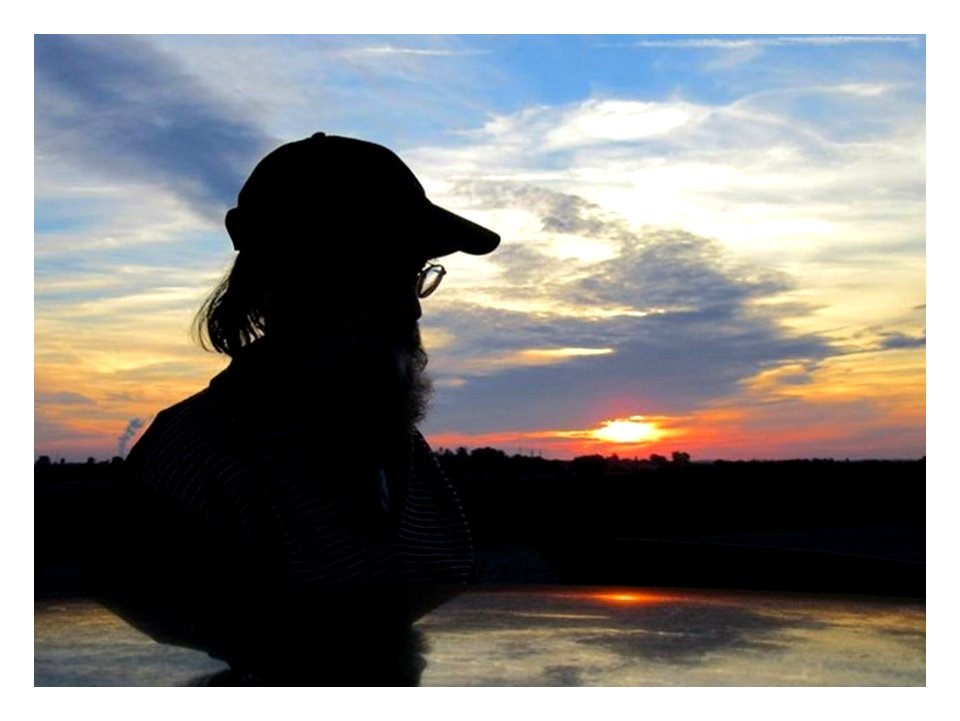 Une ombre au crépuscule...