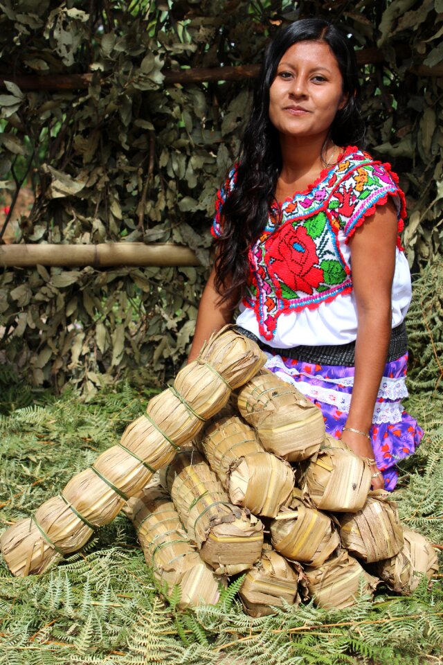 Oaxaca poverty traditional clothes
