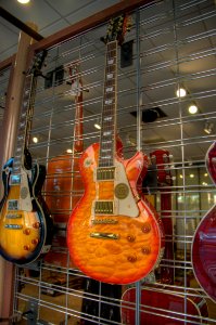 Road Trip: Gibson Factory photo