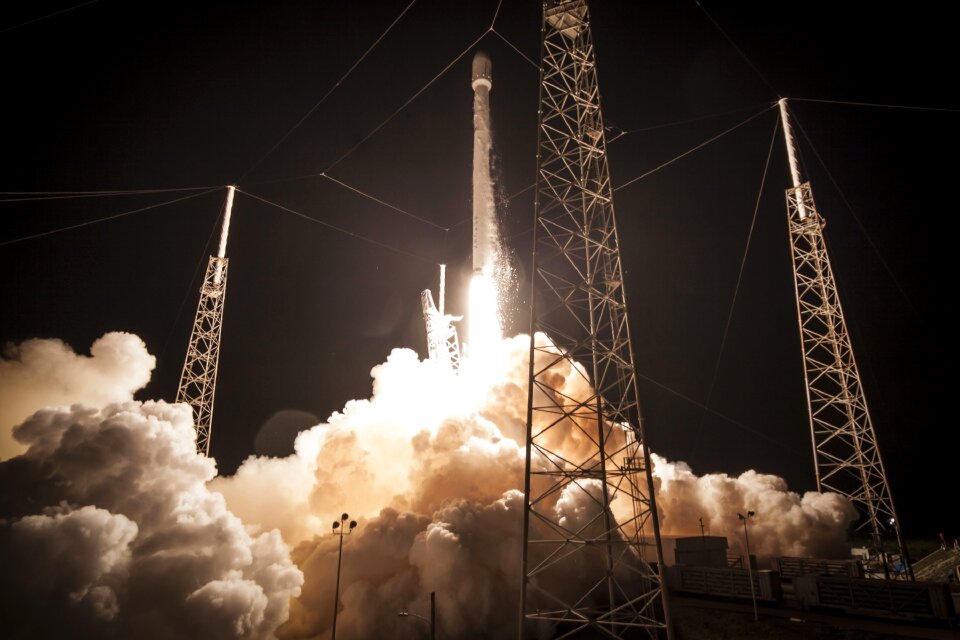 Spacex lift-off launch