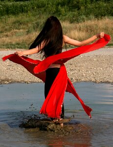 Lake motion red