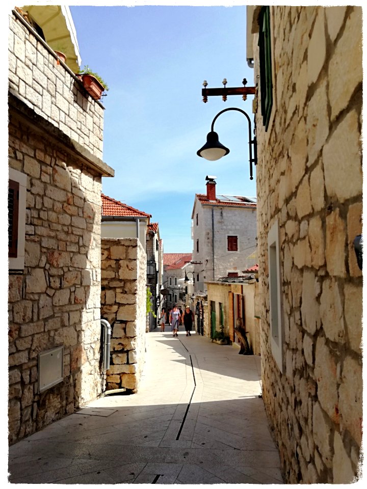 Rue pavée, Primosten (Street, Croatia)