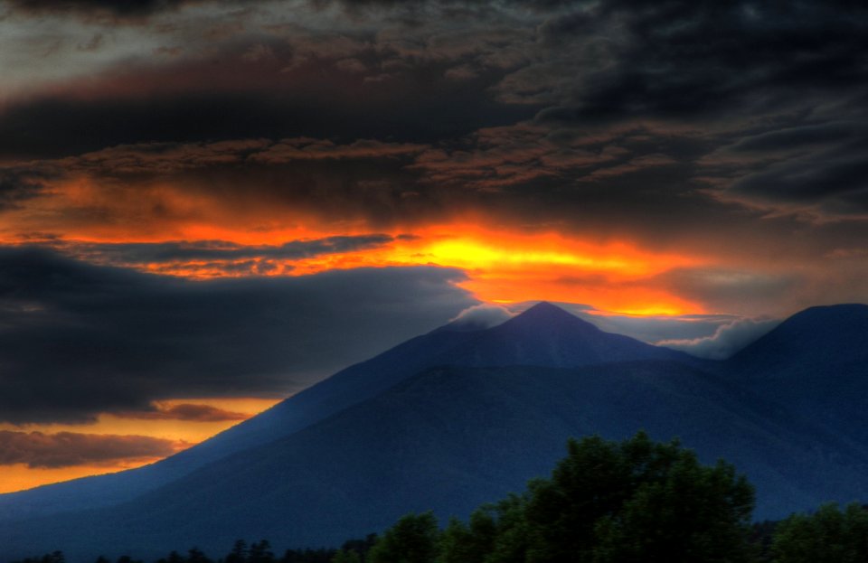 San Francisco Peaks (HDR)