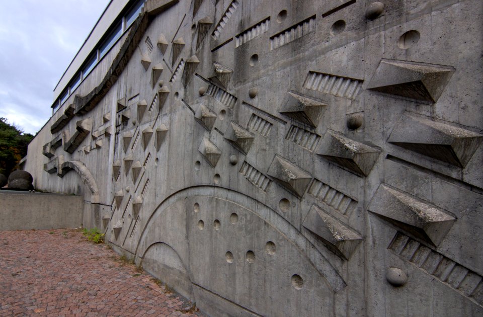Bas-relief André Gigon
