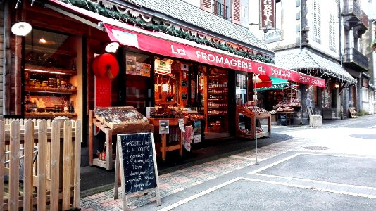 Petit tour en Auvergne :La fromagerie.