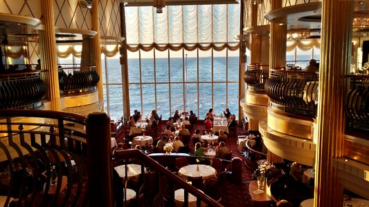 Cruise bord restaurant travel