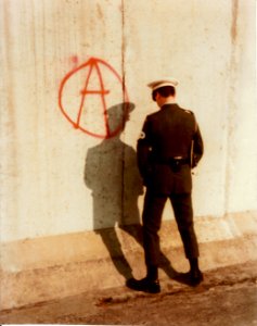 Checkpoint Charlie photo