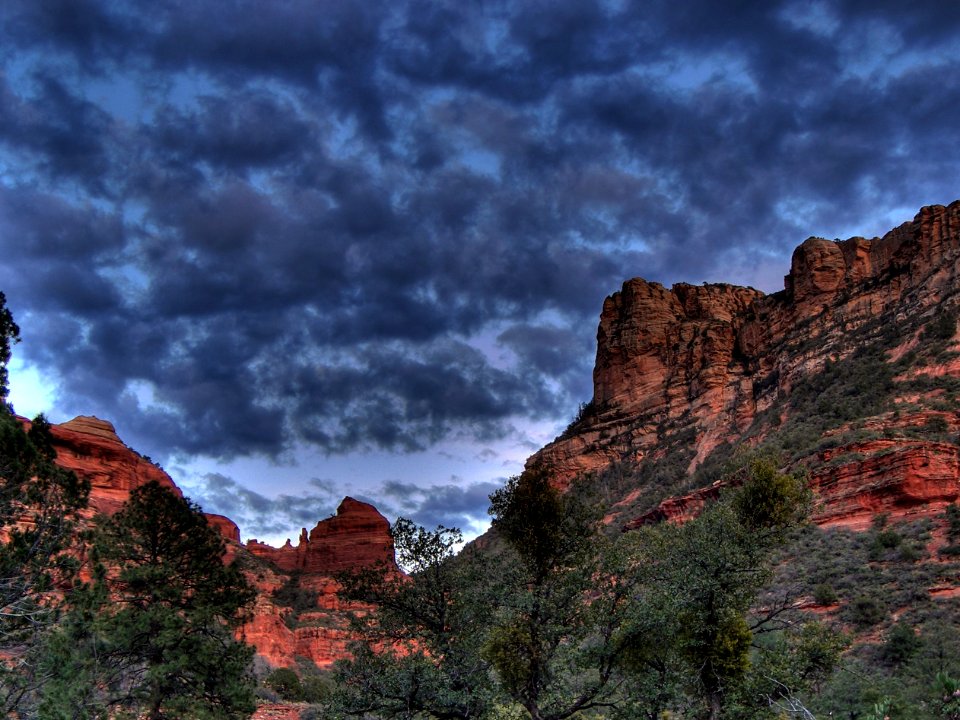 Boynton Canyon Trail (HDR)