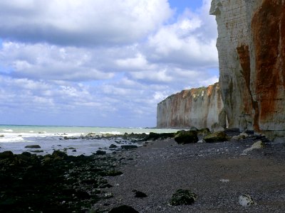 2007.09 -  'Sunny sea-scape with cliffs', a wide view over the shore and quite surf near Petit-Dalle in Normandy France with a quiet sea; French landscape photography, Fons Heijnsbroek